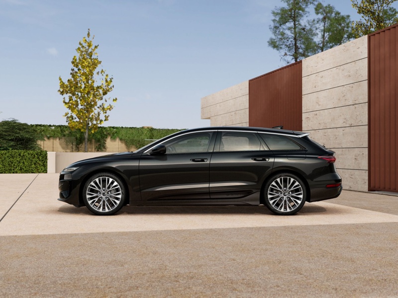 Audi A6 e-tron in Mythos black