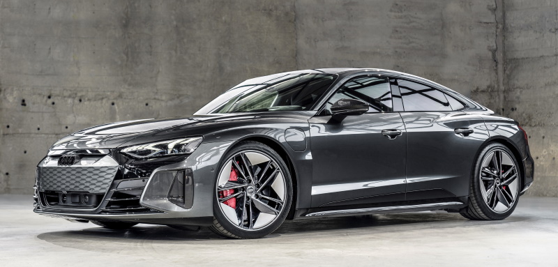 Audi RS e-tron GT in Daytona Pearl Grey