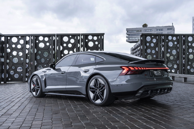 Audi e-tron GT in Nardo Grey