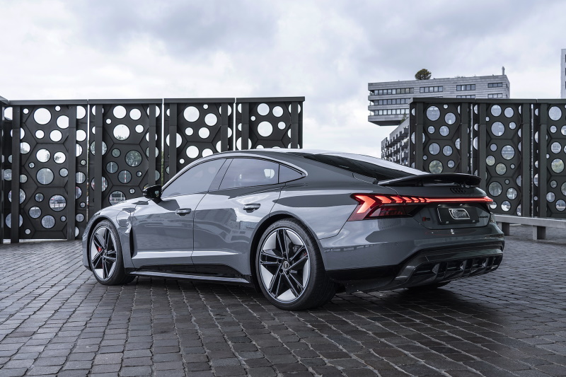 Nardogrå Audi e-tron GT