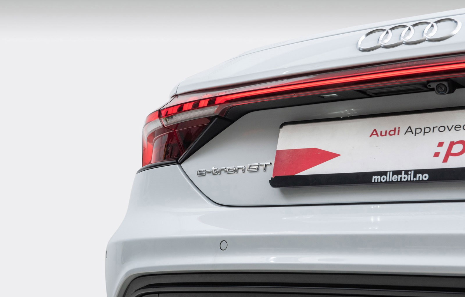 Audi Parking System Plus Rear Park Distance Control Sensor System