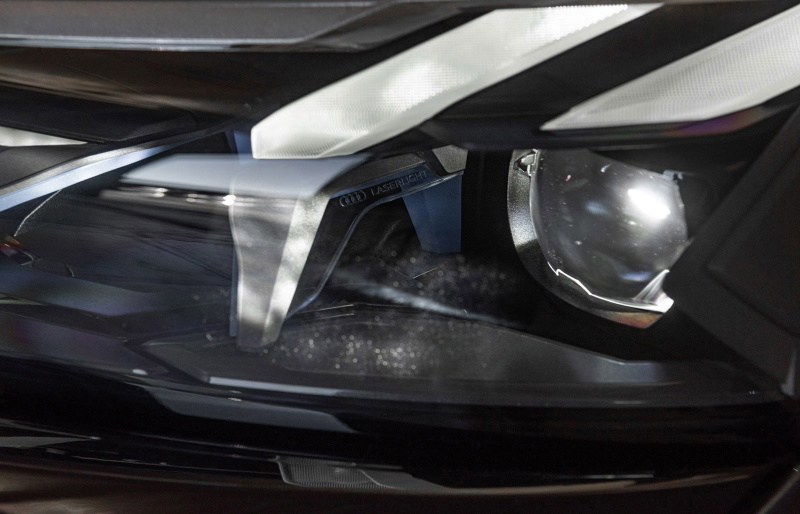 Headlights with laser