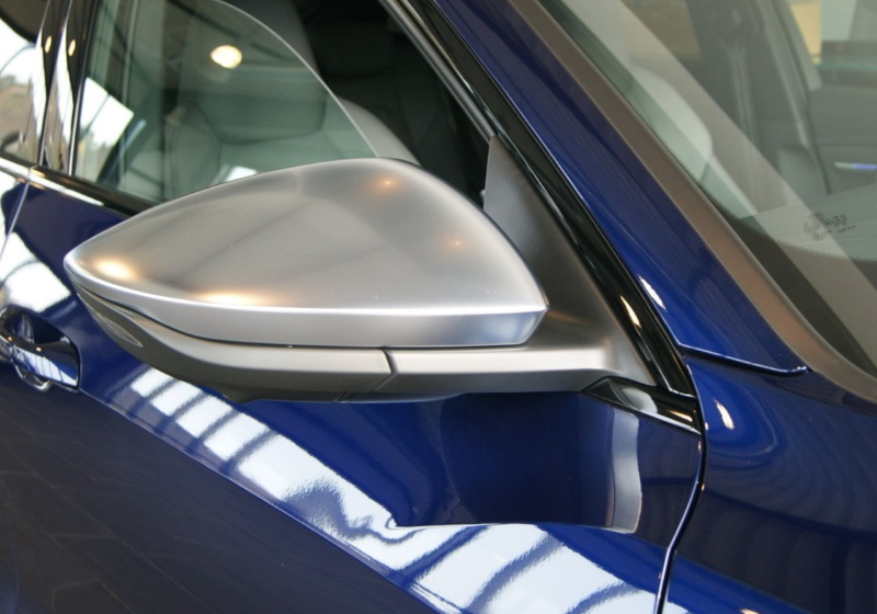 Aluminum mirror for e-tron S