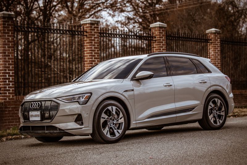 Audi e-tron 55 in Siam Beige with black optics and contrast color