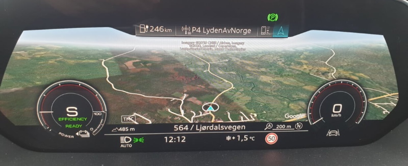 Virtual Cockpit sport mode infotainment view - Navigation with Google maps