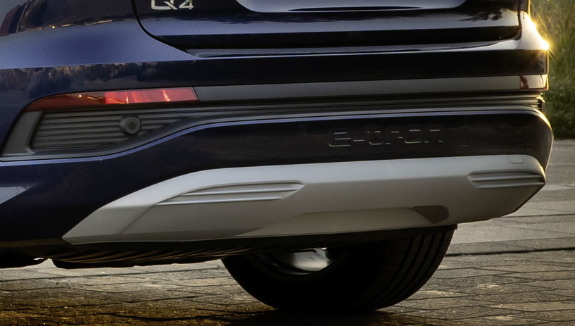 Audi Q4 e-tron s-line exterior package :: electrichasgoneaudi.net