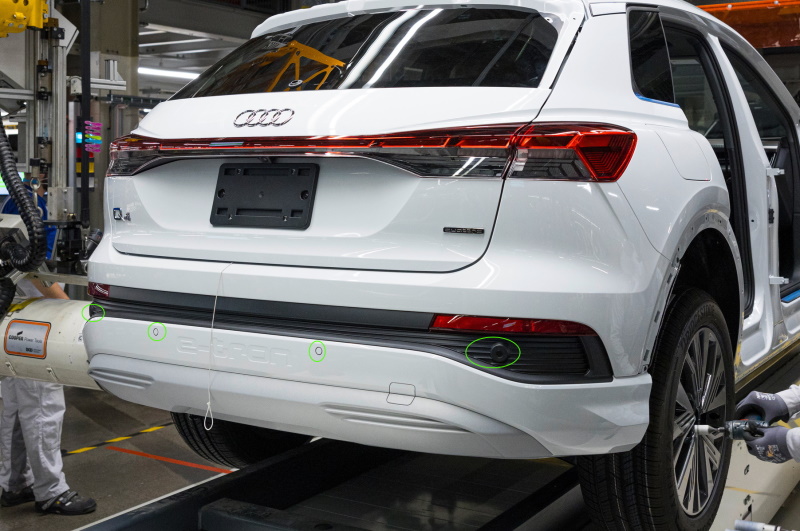 Location of rear parking sensors on Audi Q4 e-tron