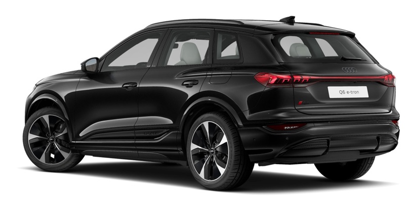 Audi Q6 e-tron in Mythos black