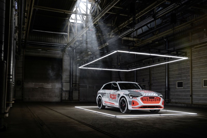 Audi Q8 e-tron 55 prototype Audi Q8 e-tron 55 prototype