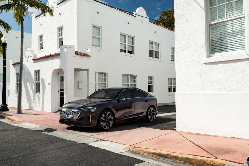 Audi Q8 55 Sportback e-tron in Madeira Brown Metallic